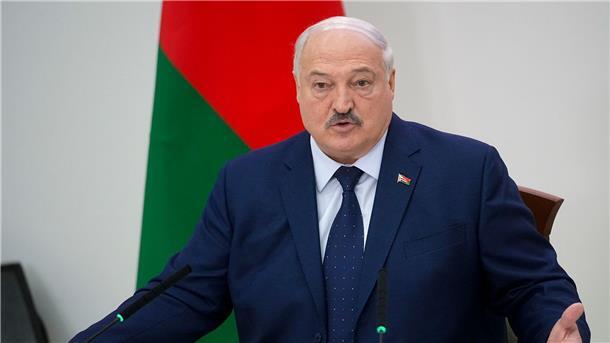Lukaschenko zu Sieger der Präsidentenwahl in Belarus erklärt Lukaschenko ist seit 1994 an der Macht - und will noch mindestens fünf weitere Jahre regieren.