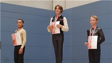 Lunis Maximilian Seedorf (Mitte) ergatterte in einem starken Feld der Jungen in der Klasse der Schüler C die Goldmedaille.