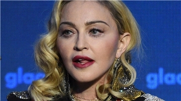 Madonna muss nach einer schweren Infektion ihre Tour verschieben.