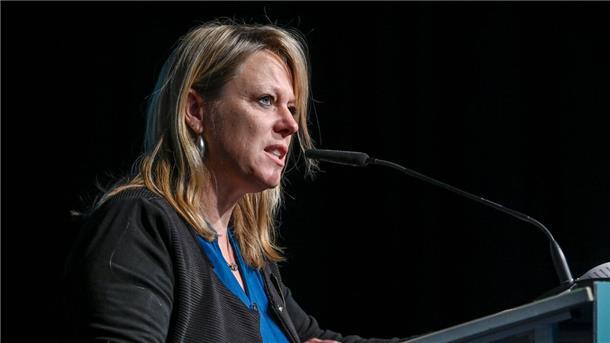 Maike Schaefer (Grüne) fordert eine bessere Kommunikation zwischen Landesregierung und Autobahn-GmbH des Bundes sowie Bundesverkehrsministerium. 