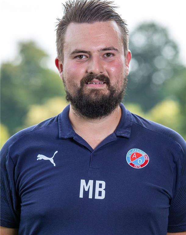 Malte Bösch - hier noch im Shirt der Spielvereinigung Ahlerstedt/Ottendorf - übernimmt zur neuen Saison das Traineramt beim Heeslinger SC. 