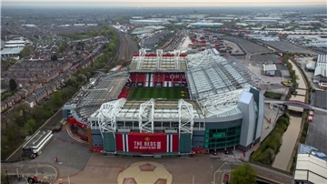 Manchester United spielt seit 1910 im Old Trafford.