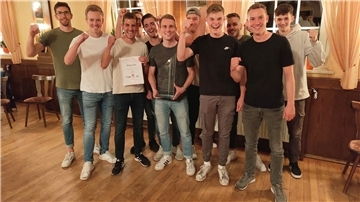 Die Mannschaft des Jahres des SV Oldenburg freut sich über ihre Ehrung.