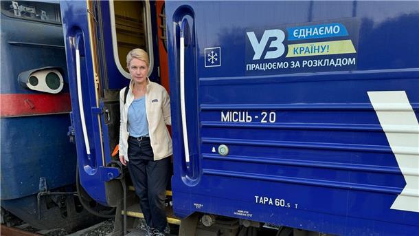 Schwesig in Kiew: „Die Ukraine muss diesen Krieg gewinnen“ Manuela Schwesig (SPD) ist mit dem Zug in die Ukraine gereist.