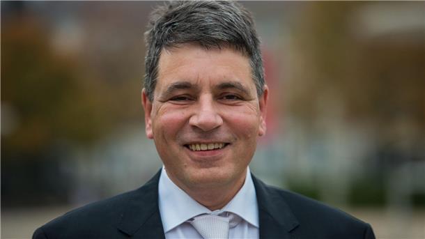 Marcel Beyer soll den Preis im Oktober in Göttingen entgegennehmen.