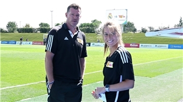 Marco Grote, bisher Trainer der U19, und Co-Trainerin Marie-Louise Eta übernehmen vorerst das Training bei Bundesliga-Schlusslicht Union Berlin. Koch/imago images