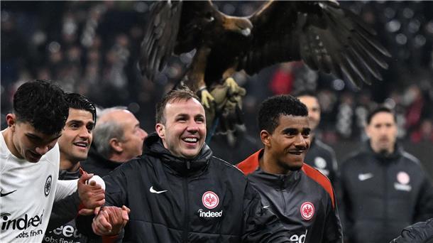 Mario Götze war der Mann des Abends beim 4:1-Sieg von Eintracht Frankfurt gegen Ajax Amsterdam.