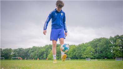 Marten Buck vom JFV Bremerhaven nimmt mit der U16-Landesauswahl am Vier-Länder-Turnier in Sachsen teil.