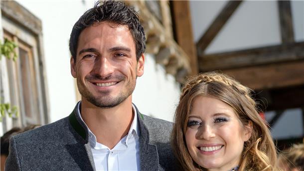Cathy und Mats Hummels sind geschieden Mats Hummels mit seiner damaligen Frau Cathy 2017 in München.