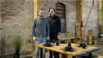 Maurice Flemming und Michael Esin stehen hinter Kogge Handelskontor.