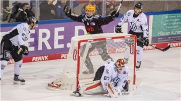 Max Görtz erzielte drei Treffer für die Fischtown Pinguins.