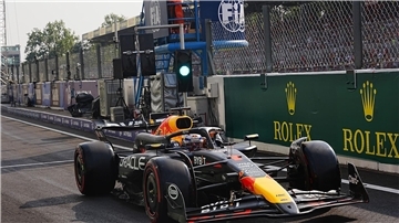 Max Verstappen hat zu kämpfen in Monza.