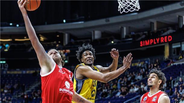 MBC-Center John Bryant zieht zum Berliner Korb.
