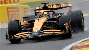 McLaren stattet seinen Teamchef mit einem neuen Vertrag aus.