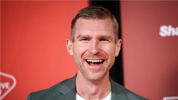 Gegen Hannover: Mertesacker spielt nochmal für Jugendclub Mertesacker läuft im Testspiel seiner beiden Ex-Clubs auf.