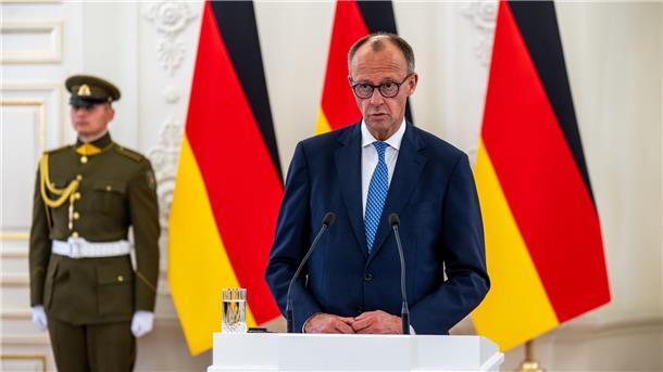 Merz: Jeden Zentimeter des Nato-Territoriums verteidigen Merz beschrieb die Sicherheitslage im Baltikum als sehr angespannt.