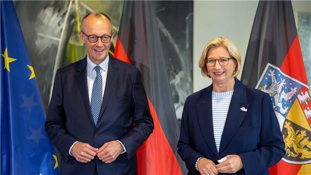 Merz: „Tun alles, um Stahlindustrie zu erhalten“ Merz kam zum Antrittsbesuch ins Saarland