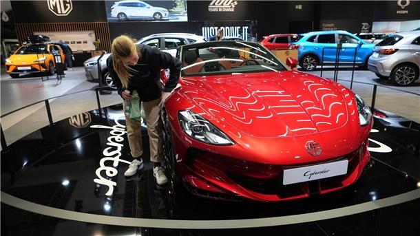 MG Roewe tritt teils nur unter MG auf und hat auch günstigere Autos als diesen Roadster im Programm. (Archivbild)