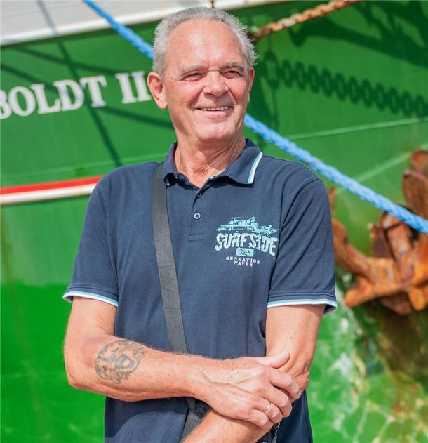 Maritime Tage in Bremerhaven: Das sind die coolsten Tattoos auf dem Fest (Fotos) Michael aus Bremen ist Schiffsfan und mag Tattoos. Sein Tiger auf dem Unterarm ist schon fünf Jahrzehnte alt.
