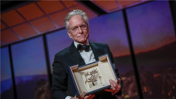 Stars und Glamour: Filmfestspiele in Cannes eröffnet Michael Douglas: „Das bedeutet mir so viel.“