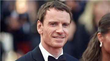 Michael Fassbender wird in der von George Clooney produzierten Spionagethriller-Serie „The Agency“ die Hauptrolle übernehmen.