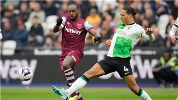 Michail Antonio (links) hatte im Dezember einen schweren Verkehrsunfall.