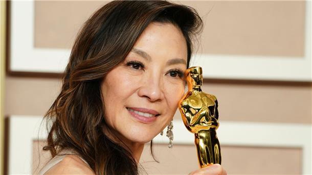 Michelle Yeoh in neuer „Blade Runner“-Serie Michelle Yeoh wurde als erste Asiatin überhaupt zur besten Hauptdarstellerin gekürt wurde.