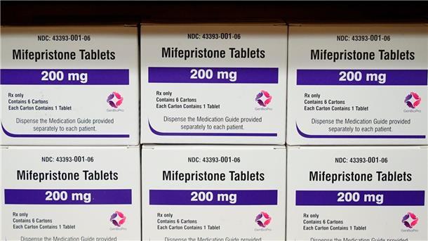 US-Gericht setzt Zulassung für Abtreibungsmedikament aus Mifepriston ist eines von zwei Medikamenten, die in den USA üblicherweise zusammen für Abtreibungen eingesetzt werden.