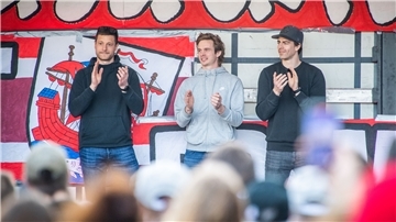 Miha Verlic, Jan Urbas und Ziga Jeglic halten den Fischtown Pinguins die Treue.