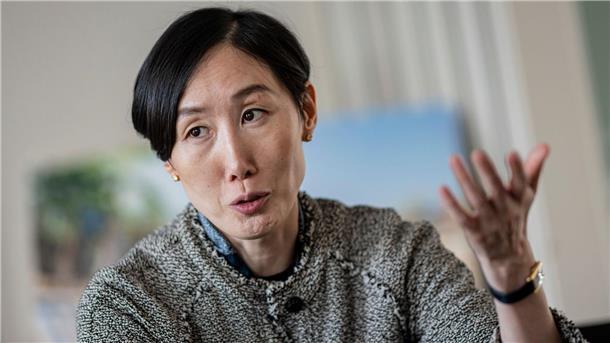 Abschiebungen nach Afghanistan – Rückkehr ohne Perspektive Mihyung Park leitet die Operation der Internationalen Organisation für Migration (IOM) in Afghanistan seit November 2024.