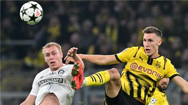 Mika Biereth (l), hier im Zweikampf mit Dortmunds Nico Schlotterbeck, hatte das Interesse von Bundestrainer Julian Nagelsmann geweckt.