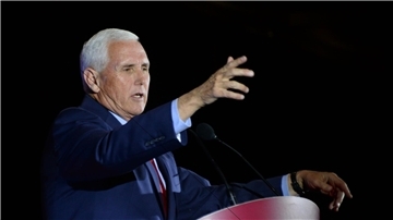 Mike Pence, ehemaliger Vizepräsident der USA, während einer Rede im Bundesstaat Alabama.