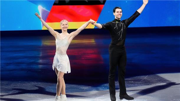 Deutsches Eiskunstlauf-Team zwischen Glanz und Grauen Minerva Hase (l) und Nikita Wolodin sorgten mit Silber für den deutschen Lichtblick bei der Eiskunstlauf-WM in Boston.