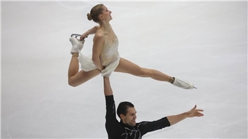 Minerva Hase und Nikita Wolodin wollen ihre erste EM-Medaille holen.