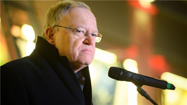 Ministerpräsident Stephan Weil schlägt in Uelzen nachdenkliche Töne an. 