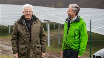 Ministerpräsident Winfried Kretschmann (l) und Boris Palmer bei einem Treffen im April 2022.