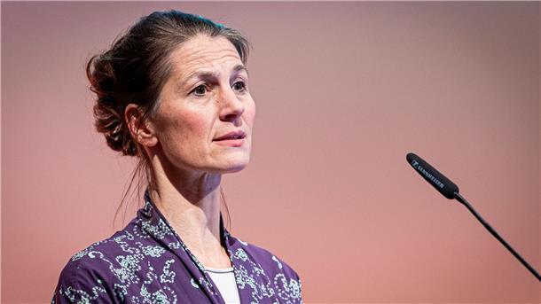 Agrarministerin begrüßt Regelung für Biogas bei Preisbreme Miriam Staudte (Bündnis 90/Die Grünen), Agrarministerin, spricht bei einer Veranstaltung.