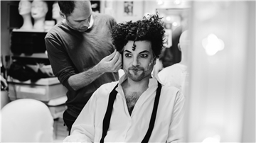 Mirko Roschkowski in Offenbachs "König Karotte": Volksoper Wien 2019 Backstage.