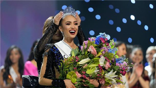 US-Amerikanerin zur neuen „Miss Universe“ gekrönt Miss USA R’Bonney Gabriel wird in New Orleans zur Miss Universe gekrönt.