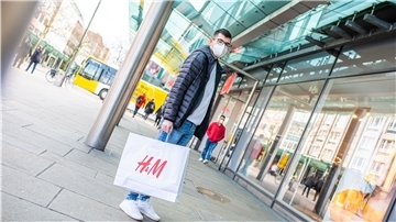 Mit „Date & Collect“ geht Shoppen in der Bremerhavener Innenstadt fast so wie früher.