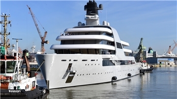 Eine Yacht der Lloyd Werft