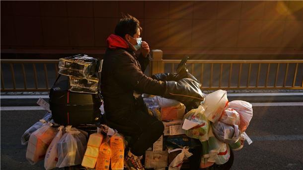 Mit der bevorstehenden Reisewelle zum chinesischen Neujahrsfest Ende Januar wird sich das Coronavirus in China voraussichtlich noch deutlich weiter ausbreiten.