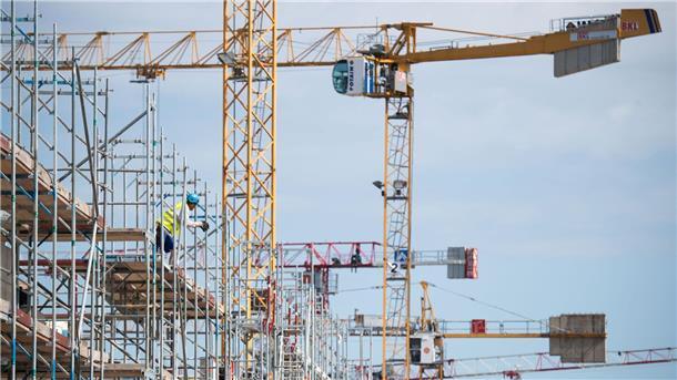 Wohnungsgesellschaft: Minister will erste Vorhaben umsetzen Mit der Landeswohnungsgesellschaft sollen mögichst schnell weitere Wohnungen in Niedersachsen entstehen. (Archivbild)