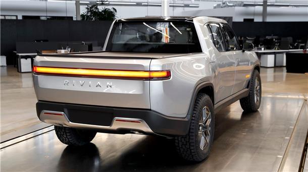 Volkswagen will Milliarden in Rivian stecken Mit der Partnerschaft von VW und Rivian will man unter anderem die Software-Entwicklung beschleunigen.