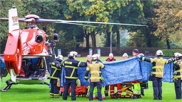 Fall Herdecke: Tochter soll Mutter vor Stichen gequält haben Mit einem Rettungshubschrauber war Iris Stalzer mit lebensgefährlichen Verletzungen in ein Krankenhaus geflogen worden. (Archivbild)