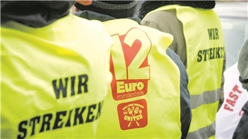 Mit einem Streik setzten sich die Mitarbeiter der Hauptverwaltung vor kurzem für den Erhalt des Standortes ein. Jetzt entlässt Nordsee 21 Mitarbeiter.