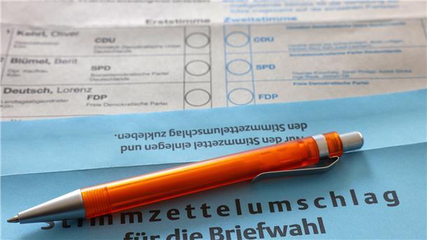 Stift auf Wahlzettel