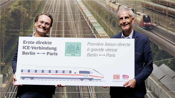 Internationale Zugtickets buchen wie beim Fliegen Mit großem Tamtam hat Bahn-Fernverkehrsvorstand Michael Peterson (l) mit seinem französischen Kollegen die neue Verbindung zwischen Berlin und Paris vorgestellt. (Archivbild)