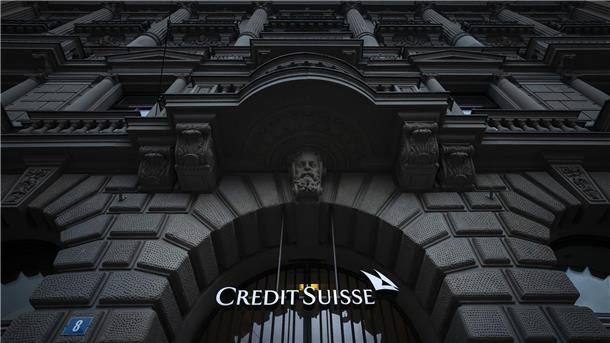 Credit-Suisse: Ende des Bankenbebens oder neue Probleme? Mit jahrelangem Missmanagement und Risikogeschäften hat sich Credit Suisse selbst ins Abseits manövriert.