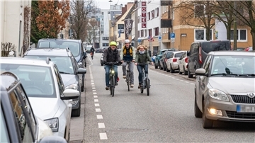 Mit Joachim Schmeck-Lindenau vom ADFC und Kerstin Rubin testen wir die neue Fahrradstraße in der Innenstadt - manchmal wird‘s noch ganz schön eng.